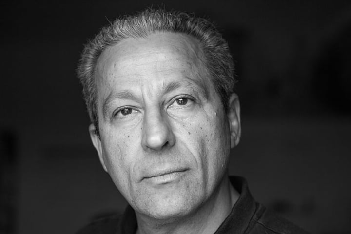 07-THEME-Boundaries-Ed-Kashi-portrait-PER1300_0002-1